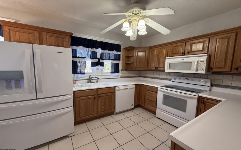 122 Vermont Avenue, Clarksburg, West Virginia 26301, 4 Bedrooms Bedrooms, 9 Rooms Rooms,1 BathroomBathrooms,Single Family Detached,For Sale,Vermont,10163956 122 Vermont Avenue, Clarksburg, West Virginia 26301, 4 Bedrooms Bedrooms, 9 Rooms Rooms,1 BathroomBathrooms,Single Family Detached,For Sale,Vermont,10163956