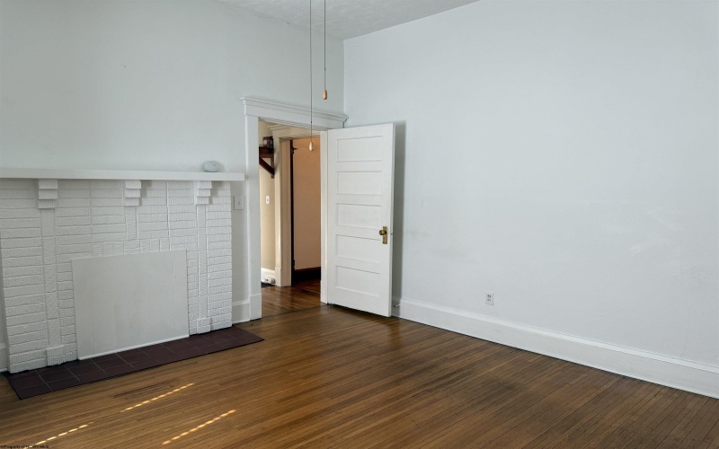 122 Vermont Avenue, Clarksburg, West Virginia 26301, 4 Bedrooms Bedrooms, 9 Rooms Rooms,1 BathroomBathrooms,Single Family Detached,For Sale,Vermont,10163956 122 Vermont Avenue, Clarksburg, West Virginia 26301, 4 Bedrooms Bedrooms, 9 Rooms Rooms,1 BathroomBathrooms,Single Family Detached,For Sale,Vermont,10163956