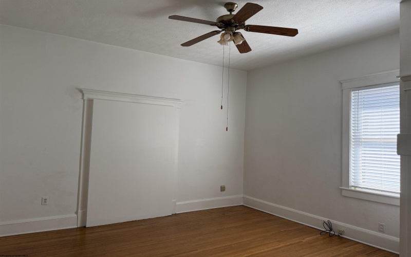 122 Vermont Avenue, Clarksburg, West Virginia 26301, 4 Bedrooms Bedrooms, 9 Rooms Rooms,1 BathroomBathrooms,Single Family Detached,For Sale,Vermont,10163956 122 Vermont Avenue, Clarksburg, West Virginia 26301, 4 Bedrooms Bedrooms, 9 Rooms Rooms,1 BathroomBathrooms,Single Family Detached,For Sale,Vermont,10163956