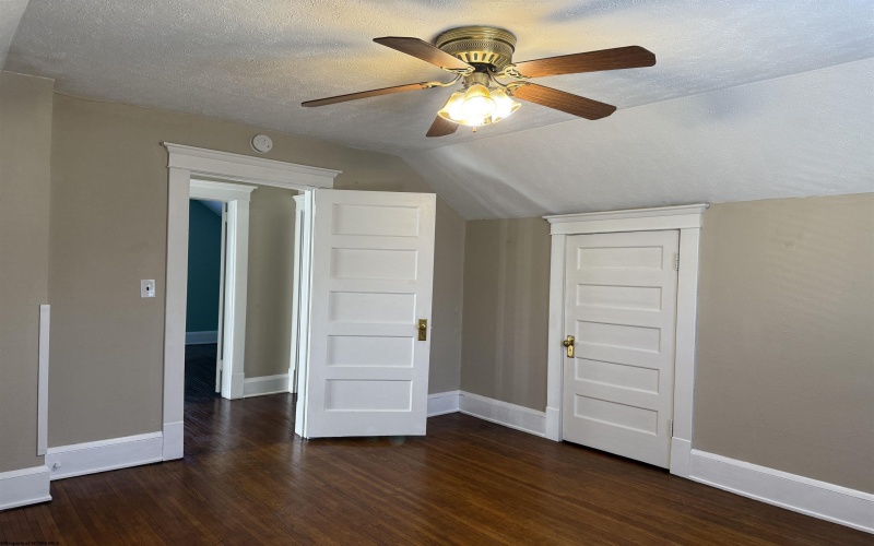 122 Vermont Avenue, Clarksburg, West Virginia 26301, 4 Bedrooms Bedrooms, 9 Rooms Rooms,1 BathroomBathrooms,Single Family Detached,For Sale,Vermont,10163956 122 Vermont Avenue, Clarksburg, West Virginia 26301, 4 Bedrooms Bedrooms, 9 Rooms Rooms,1 BathroomBathrooms,Single Family Detached,For Sale,Vermont,10163956