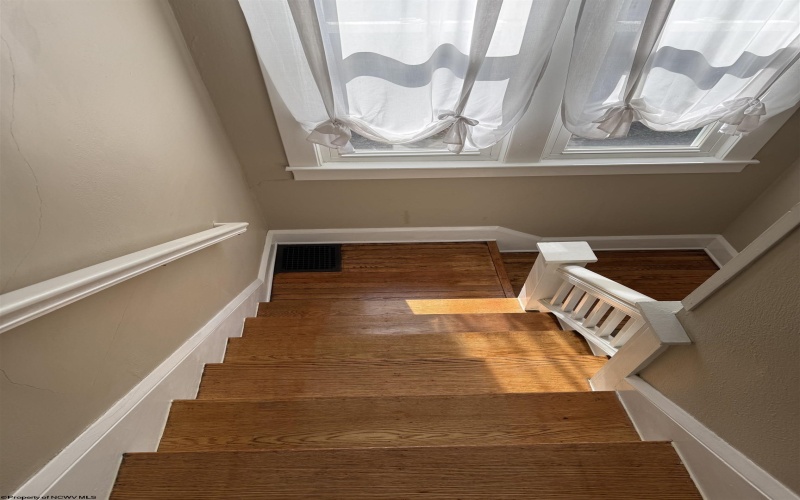 122 Vermont Avenue, Clarksburg, West Virginia 26301, 4 Bedrooms Bedrooms, 9 Rooms Rooms,1 BathroomBathrooms,Single Family Detached,For Sale,Vermont,10163956 122 Vermont Avenue, Clarksburg, West Virginia 26301, 4 Bedrooms Bedrooms, 9 Rooms Rooms,1 BathroomBathrooms,Single Family Detached,For Sale,Vermont,10163956