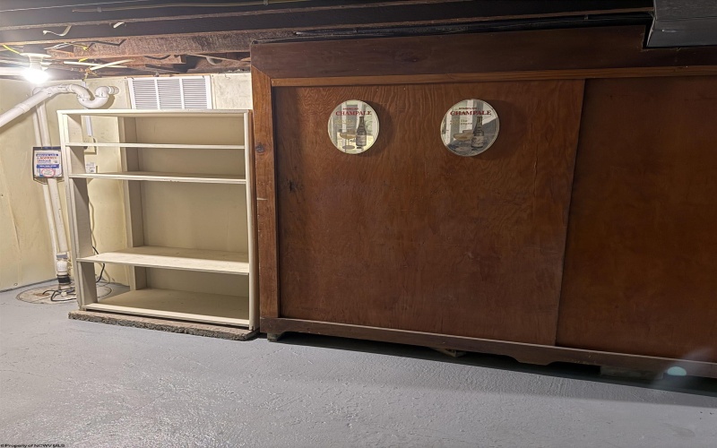 122 Vermont Avenue, Clarksburg, West Virginia 26301, 4 Bedrooms Bedrooms, 9 Rooms Rooms,1 BathroomBathrooms,Single Family Detached,For Sale,Vermont,10163956 122 Vermont Avenue, Clarksburg, West Virginia 26301, 4 Bedrooms Bedrooms, 9 Rooms Rooms,1 BathroomBathrooms,Single Family Detached,For Sale,Vermont,10163956