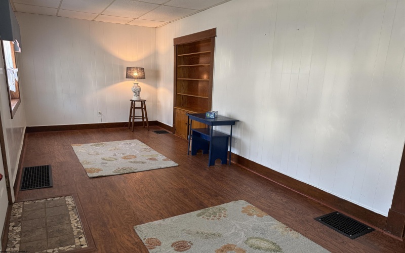 122 Vermont Avenue, Clarksburg, West Virginia 26301, 4 Bedrooms Bedrooms, 9 Rooms Rooms,1 BathroomBathrooms,Single Family Detached,For Sale,Vermont,10163956 122 Vermont Avenue, Clarksburg, West Virginia 26301, 4 Bedrooms Bedrooms, 9 Rooms Rooms,1 BathroomBathrooms,Single Family Detached,For Sale,Vermont,10163956