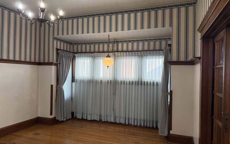 122 Vermont Avenue, Clarksburg, West Virginia 26301, 4 Bedrooms Bedrooms, 9 Rooms Rooms,1 BathroomBathrooms,Single Family Detached,For Sale,Vermont,10163956 122 Vermont Avenue, Clarksburg, West Virginia 26301, 4 Bedrooms Bedrooms, 9 Rooms Rooms,1 BathroomBathrooms,Single Family Detached,For Sale,Vermont,10163956