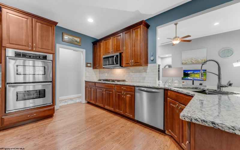 106 Iris Lane, Morgantown, West Virginia 26501, 4 Bedrooms Bedrooms, 11 Rooms Rooms,4 BathroomsBathrooms,Single Family Detached,For Sale,Iris,10163974