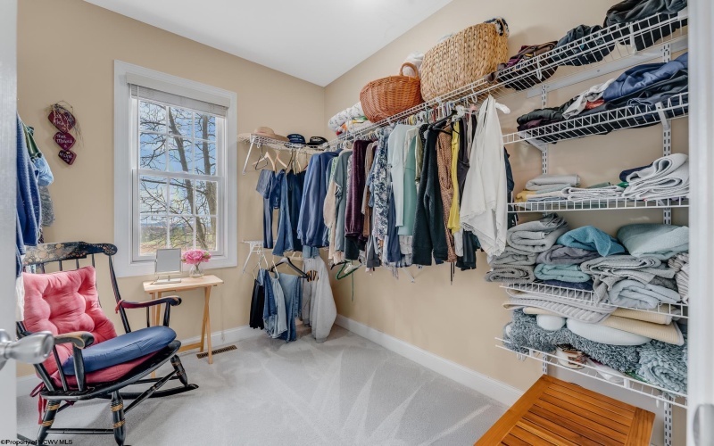 106 Iris Lane, Morgantown, West Virginia 26501, 4 Bedrooms Bedrooms, 11 Rooms Rooms,4 BathroomsBathrooms,Single Family Detached,For Sale,Iris,10163974