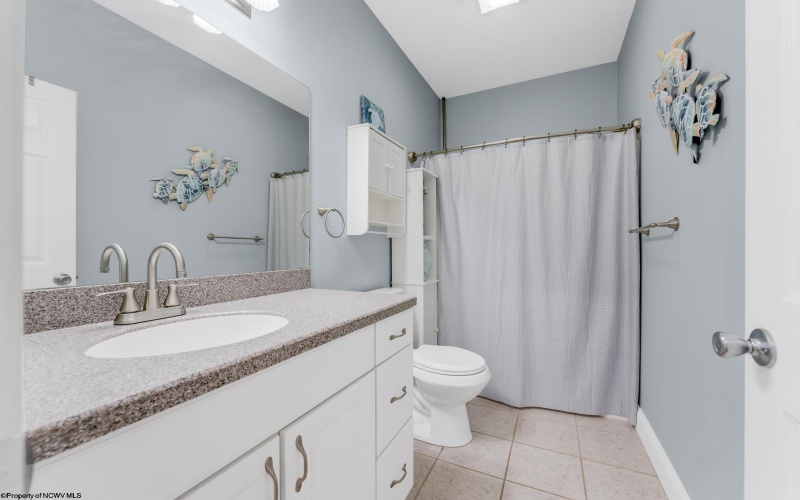 106 Iris Lane, Morgantown, West Virginia 26501, 4 Bedrooms Bedrooms, 11 Rooms Rooms,4 BathroomsBathrooms,Single Family Detached,For Sale,Iris,10163974