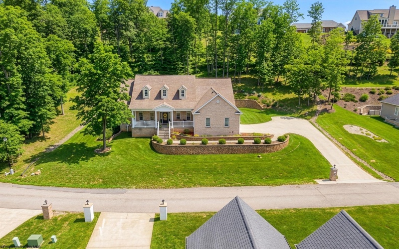 106 Iris Lane, Morgantown, West Virginia 26501, 4 Bedrooms Bedrooms, 11 Rooms Rooms,4 BathroomsBathrooms,Single Family Detached,For Sale,Iris,10163974