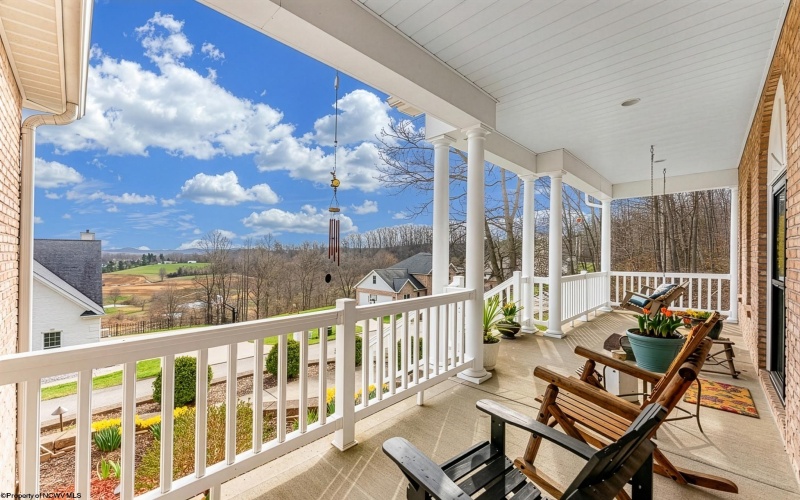 106 Iris Lane, Morgantown, West Virginia 26501, 4 Bedrooms Bedrooms, 11 Rooms Rooms,4 BathroomsBathrooms,Single Family Detached,For Sale,Iris,10163974