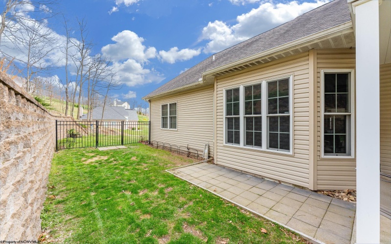 106 Iris Lane, Morgantown, West Virginia 26501, 4 Bedrooms Bedrooms, 11 Rooms Rooms,4 BathroomsBathrooms,Single Family Detached,For Sale,Iris,10163974