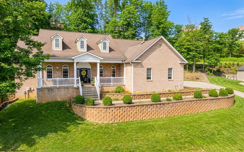 106 Iris Lane, Morgantown, West Virginia 26501, 4 Bedrooms Bedrooms, 11 Rooms Rooms,4 BathroomsBathrooms,Single Family Detached,For Sale,Iris,10163974