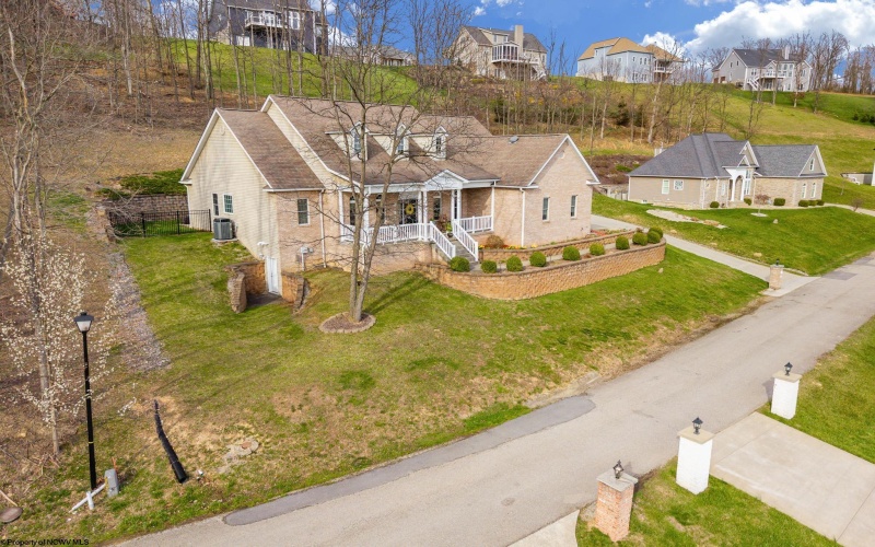 106 Iris Lane, Morgantown, West Virginia 26501, 4 Bedrooms Bedrooms, 11 Rooms Rooms,4 BathroomsBathrooms,Single Family Detached,For Sale,Iris,10163974