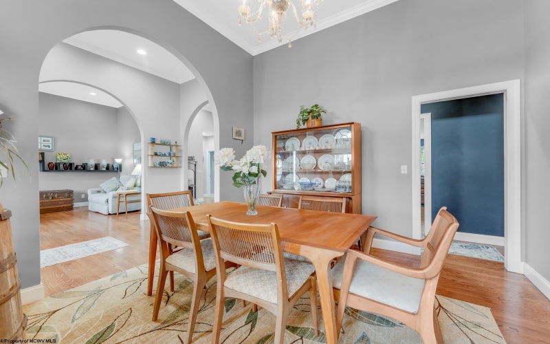 106 Iris Lane, Morgantown, West Virginia 26501, 4 Bedrooms Bedrooms, 11 Rooms Rooms,4 BathroomsBathrooms,Single Family Detached,For Sale,Iris,10163974