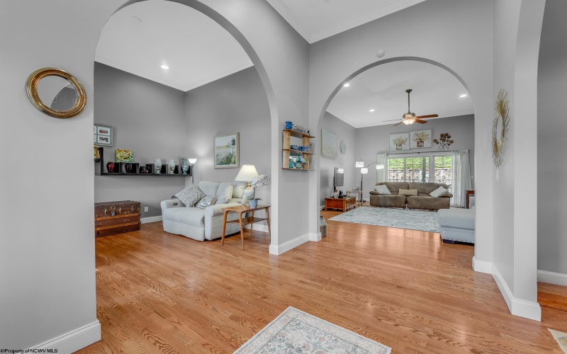 106 Iris Lane, Morgantown, West Virginia 26501, 4 Bedrooms Bedrooms, 11 Rooms Rooms,4 BathroomsBathrooms,Single Family Detached,For Sale,Iris,10163974