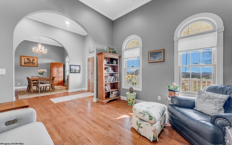 106 Iris Lane, Morgantown, West Virginia 26501, 4 Bedrooms Bedrooms, 11 Rooms Rooms,4 BathroomsBathrooms,Single Family Detached,For Sale,Iris,10163974