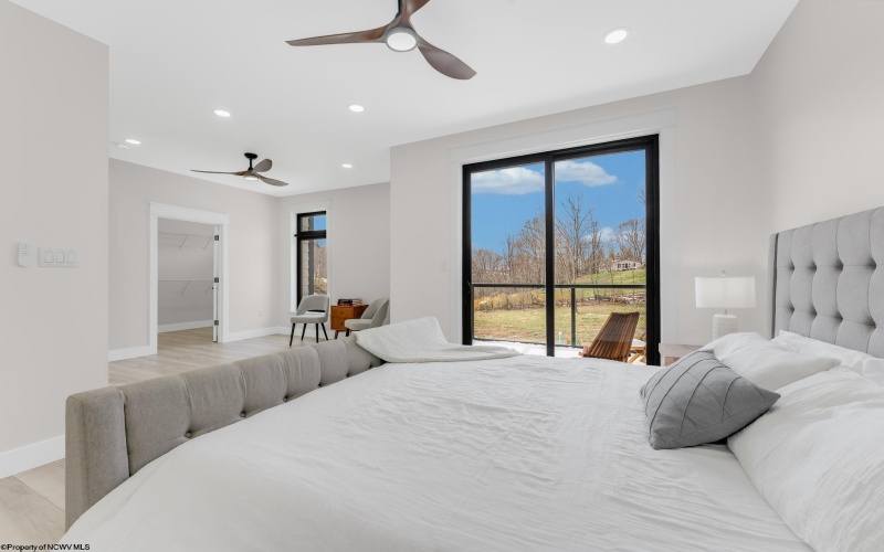 116 Tivoli Garden Drive, Morgantown, West Virginia 26508, 4 Bedrooms Bedrooms, 9 Rooms Rooms,4 BathroomsBathrooms,Single Family Attached,For Sale,Tivoli Garden,10163970