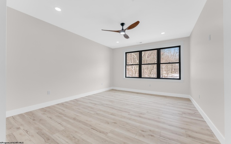 116 Tivoli Garden Drive, Morgantown, West Virginia 26508, 4 Bedrooms Bedrooms, 9 Rooms Rooms,4 BathroomsBathrooms,Single Family Attached,For Sale,Tivoli Garden,10163970