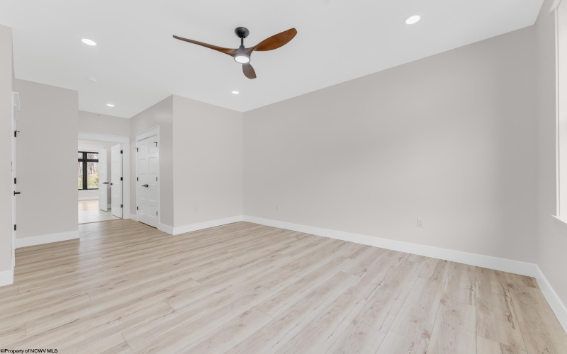 116 Tivoli Garden Drive, Morgantown, West Virginia 26508, 4 Bedrooms Bedrooms, 9 Rooms Rooms,4 BathroomsBathrooms,Single Family Attached,For Sale,Tivoli Garden,10163970