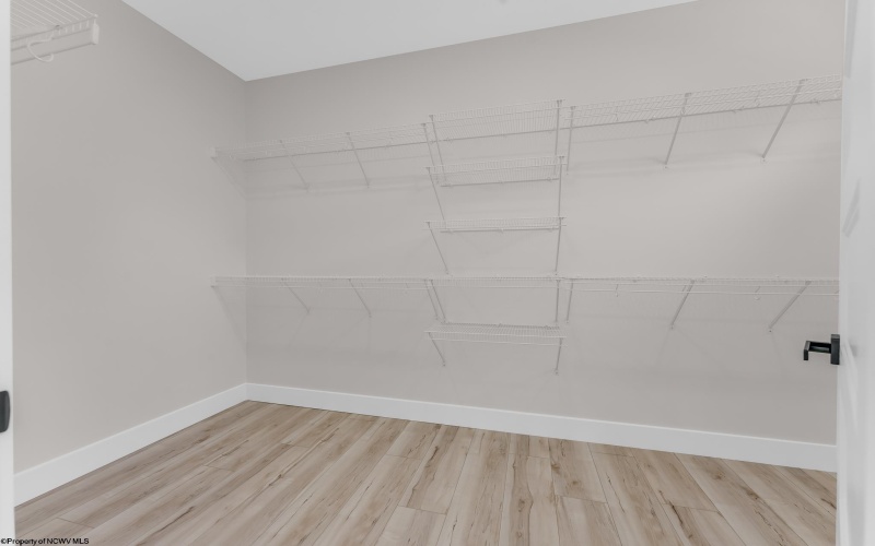 116 Tivoli Garden Drive, Morgantown, West Virginia 26508, 4 Bedrooms Bedrooms, 9 Rooms Rooms,4 BathroomsBathrooms,Single Family Attached,For Sale,Tivoli Garden,10163970