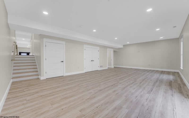 116 Tivoli Garden Drive, Morgantown, West Virginia 26508, 4 Bedrooms Bedrooms, 9 Rooms Rooms,4 BathroomsBathrooms,Single Family Attached,For Sale,Tivoli Garden,10163970