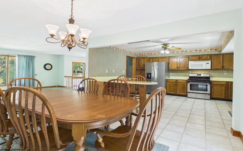 152 Hilltop Drive, Philippi, West Virginia 26416, 5 Bedrooms Bedrooms, 12 Rooms Rooms,3 BathroomsBathrooms,Single Family Detached,For Sale,Hilltop,10161553