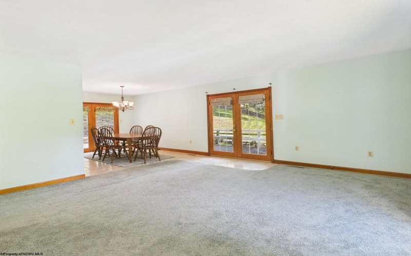 152 Hilltop Drive, Philippi, West Virginia 26416, 5 Bedrooms Bedrooms, 12 Rooms Rooms,3 BathroomsBathrooms,Single Family Detached,For Sale,Hilltop,10161553