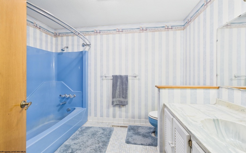 152 Hilltop Drive, Philippi, West Virginia 26416, 5 Bedrooms Bedrooms, 12 Rooms Rooms,3 BathroomsBathrooms,Single Family Detached,For Sale,Hilltop,10161553