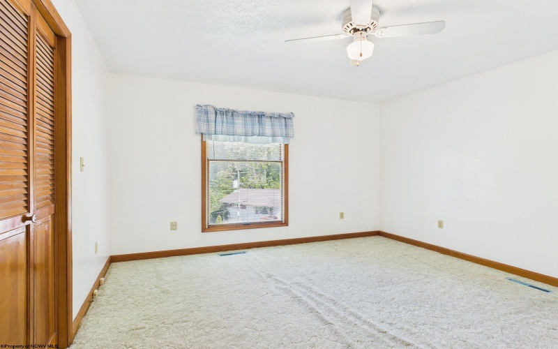 152 Hilltop Drive, Philippi, West Virginia 26416, 5 Bedrooms Bedrooms, 12 Rooms Rooms,3 BathroomsBathrooms,Single Family Detached,For Sale,Hilltop,10161553