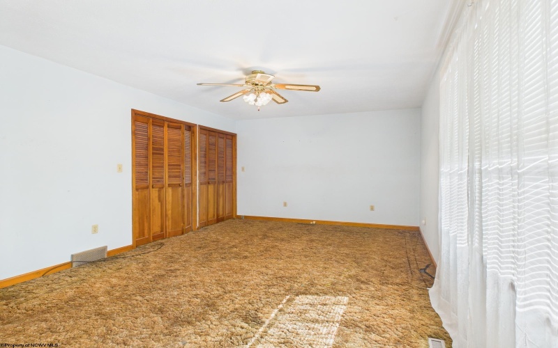 152 Hilltop Drive, Philippi, West Virginia 26416, 5 Bedrooms Bedrooms, 12 Rooms Rooms,3 BathroomsBathrooms,Single Family Detached,For Sale,Hilltop,10161553