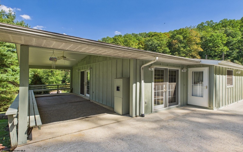 152 Hilltop Drive, Philippi, West Virginia 26416, 5 Bedrooms Bedrooms, 12 Rooms Rooms,3 BathroomsBathrooms,Single Family Detached,For Sale,Hilltop,10161553