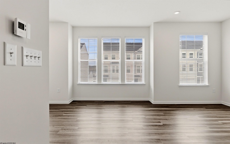 319 Bay Street, Morgantown, West Virginia 26508, 3 Bedrooms Bedrooms, 6 Rooms Rooms,2 BathroomsBathrooms,Single Family Attached,For Sale,Bay,10163990