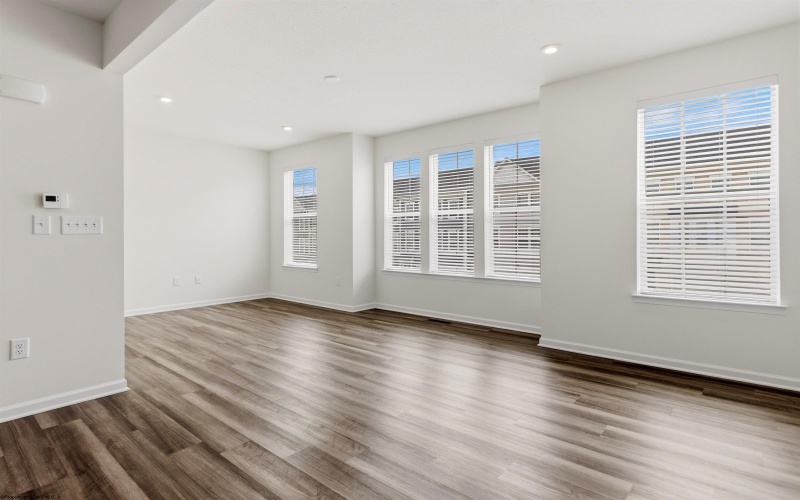 319 Bay Street, Morgantown, West Virginia 26508, 3 Bedrooms Bedrooms, 6 Rooms Rooms,2 BathroomsBathrooms,Single Family Attached,For Sale,Bay,10163990