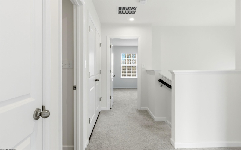 319 Bay Street, Morgantown, West Virginia 26508, 3 Bedrooms Bedrooms, 6 Rooms Rooms,2 BathroomsBathrooms,Single Family Attached,For Sale,Bay,10163990