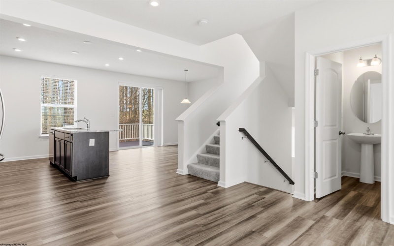 319 Bay Street, Morgantown, West Virginia 26508, 3 Bedrooms Bedrooms, 6 Rooms Rooms,2 BathroomsBathrooms,Single Family Attached,For Sale,Bay,10163990