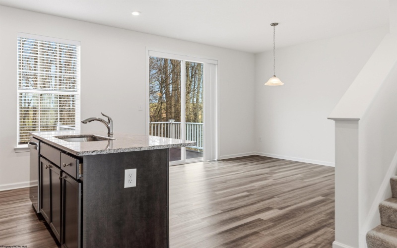 319 Bay Street, Morgantown, West Virginia 26508, 3 Bedrooms Bedrooms, 6 Rooms Rooms,2 BathroomsBathrooms,Single Family Attached,For Sale,Bay,10163990