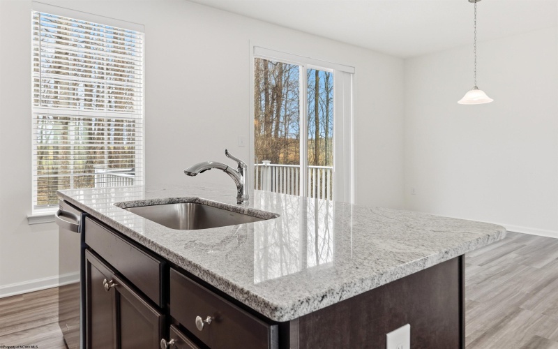 319 Bay Street, Morgantown, West Virginia 26508, 3 Bedrooms Bedrooms, 6 Rooms Rooms,2 BathroomsBathrooms,Single Family Attached,For Sale,Bay,10163990