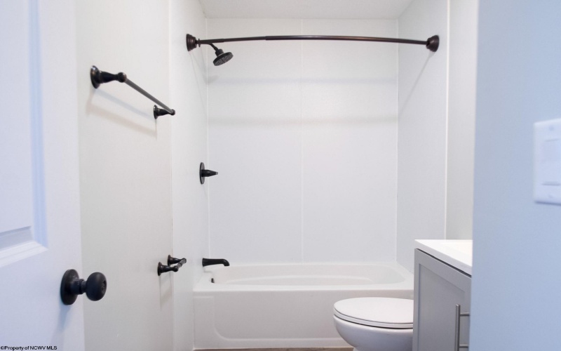 275 Bertha Hill Road, Maidsville, West Virginia 26541, 3 Bedrooms Bedrooms, 6 Rooms Rooms,2 BathroomsBathrooms,Single Family Detached,For Sale,Bertha Hill,10163991