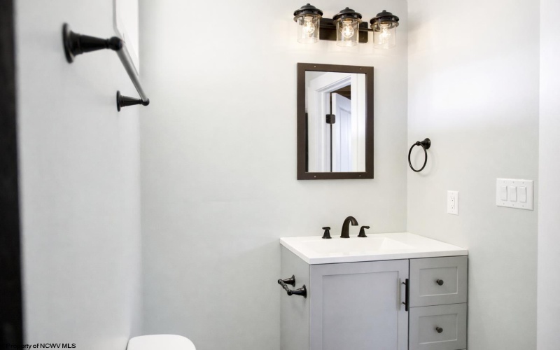 275 Bertha Hill Road, Maidsville, West Virginia 26541, 3 Bedrooms Bedrooms, 6 Rooms Rooms,2 BathroomsBathrooms,Single Family Detached,For Sale,Bertha Hill,10163991