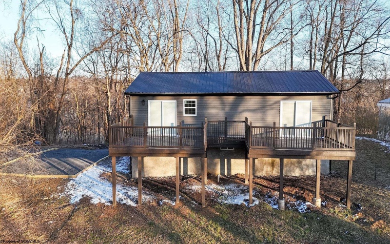 275 Bertha Hill Road, Maidsville, West Virginia 26541, 3 Bedrooms Bedrooms, 6 Rooms Rooms,2 BathroomsBathrooms,Single Family Detached,For Sale,Bertha Hill,10163991