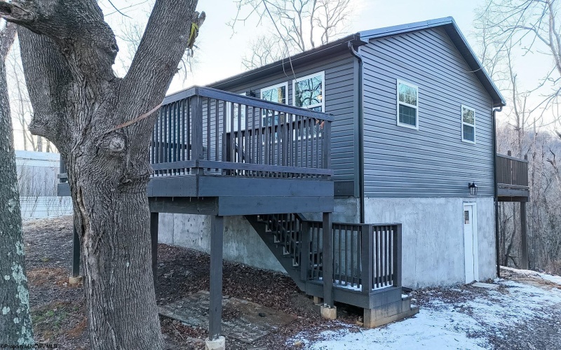 275 Bertha Hill Road, Maidsville, West Virginia 26541, 3 Bedrooms Bedrooms, 6 Rooms Rooms,2 BathroomsBathrooms,Single Family Detached,For Sale,Bertha Hill,10163991