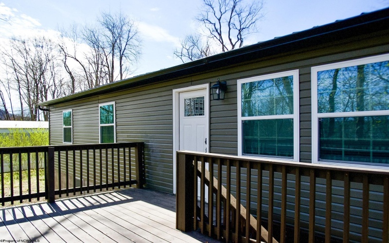 275 Bertha Hill Road, Maidsville, West Virginia 26541, 3 Bedrooms Bedrooms, 6 Rooms Rooms,2 BathroomsBathrooms,Single Family Detached,For Sale,Bertha Hill,10163991