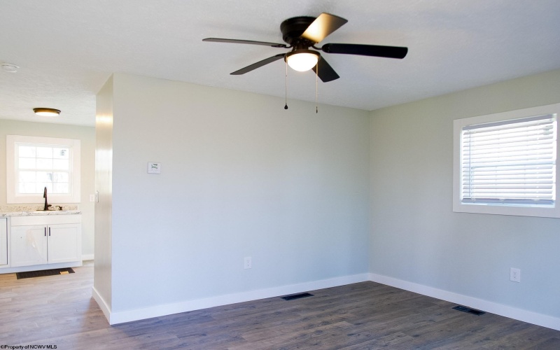 275 Bertha Hill Road, Maidsville, West Virginia 26541, 3 Bedrooms Bedrooms, 6 Rooms Rooms,2 BathroomsBathrooms,Single Family Detached,For Sale,Bertha Hill,10163991