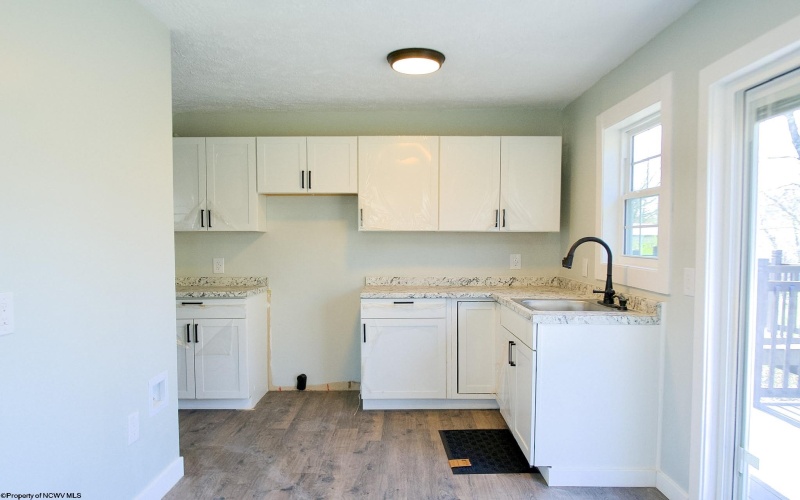 275 Bertha Hill Road, Maidsville, West Virginia 26541, 3 Bedrooms Bedrooms, 6 Rooms Rooms,2 BathroomsBathrooms,Single Family Detached,For Sale,Bertha Hill,10163991