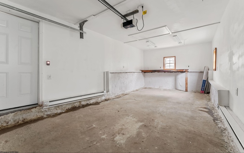 541 Hess Street, Morgantown, West Virginia 26501, 2 Bedrooms Bedrooms, 5 Rooms Rooms,1 BathroomBathrooms,Single Family Detached,For Sale,Hess,10163978