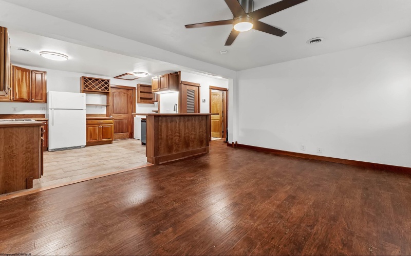 541 Hess Street, Morgantown, West Virginia 26501, 2 Bedrooms Bedrooms, 5 Rooms Rooms,1 BathroomBathrooms,Single Family Detached,For Sale,Hess,10163978