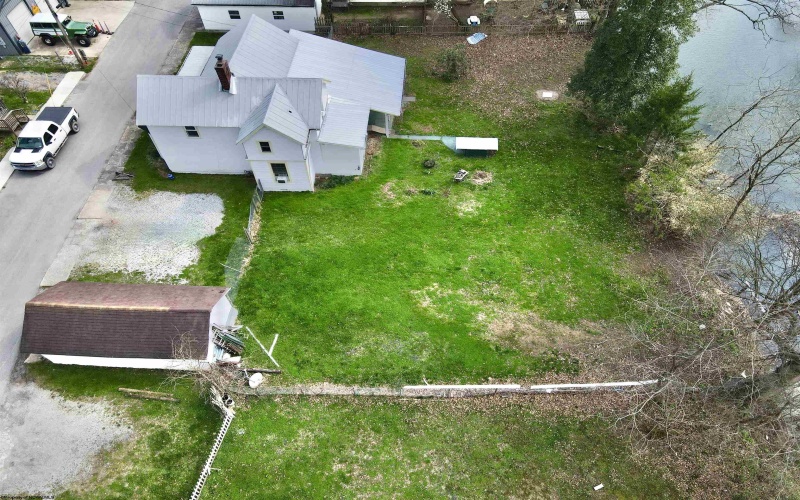 38 Kitson Street, Weston, West Virginia 26452, 4 Bedrooms Bedrooms, 8 Rooms Rooms,2 BathroomsBathrooms,Single Family Detached,For Sale,Kitson,10163977