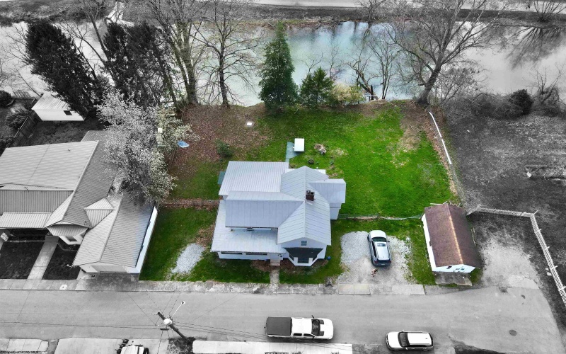 38 Kitson Street, Weston, West Virginia 26452, 4 Bedrooms Bedrooms, 8 Rooms Rooms,2 BathroomsBathrooms,Single Family Detached,For Sale,Kitson,10163977