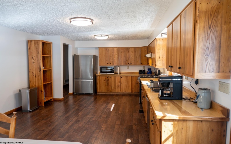 105 Helmsdale Road, French Creek, West Virginia 26218, 4 Bedrooms Bedrooms, 11 Rooms Rooms,2 BathroomsBathrooms,Single Family Detached,For Sale,Helmsdale,10163976