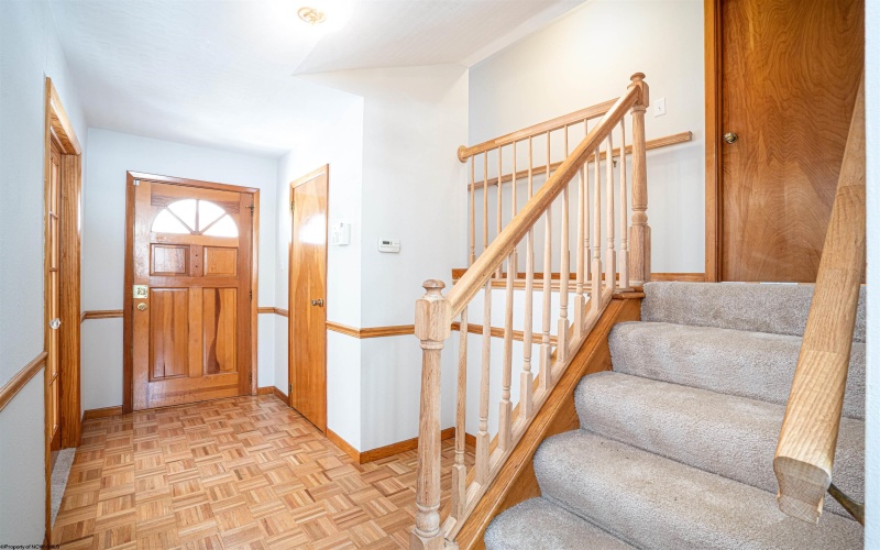 348 Jackson Street, Sistersville, West Virginia 26175, 3 Bedrooms Bedrooms, 9 Rooms Rooms,3 BathroomsBathrooms,Single Family Detached,For Sale,Jackson,10163975