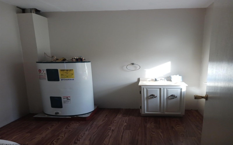 8106 Alton Road, Adrian, West Virginia 26210, 3 Bedrooms Bedrooms, 5 Rooms Rooms,1 BathroomBathrooms,Single Family Detached,For Sale,Alton,10163989